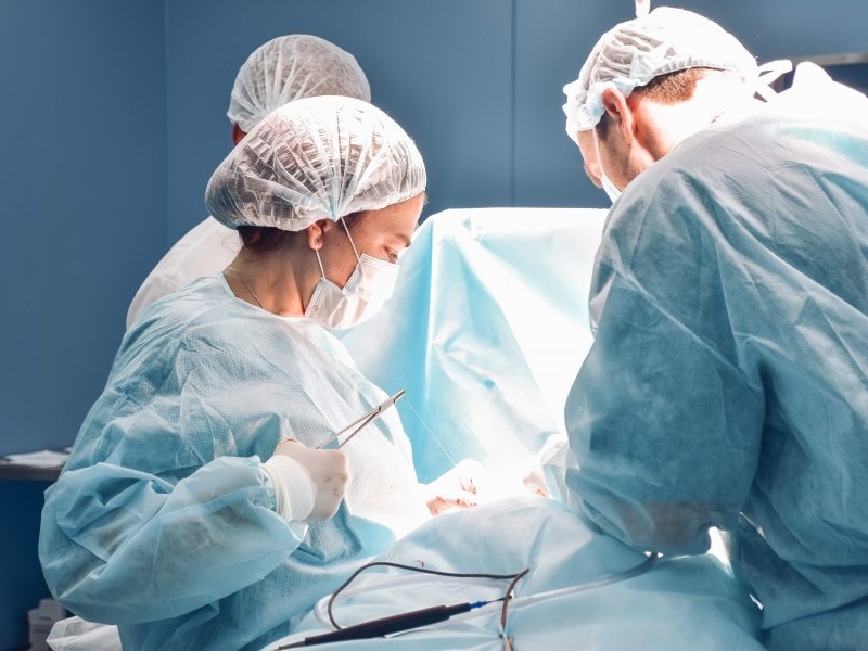 С какого возраста делают пластические операции